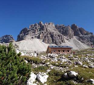 Lavaredohütte
