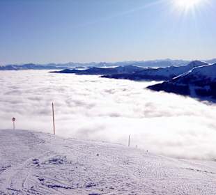 Am Schattbergein Blick über den Wolken