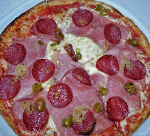 Pizza "Piccante" im Ristorante Bellini