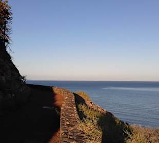 Ein Wanderweg am Playa Esquinzo