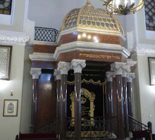 In der Nożyk Synagoge (Synagoga Nożyków)
