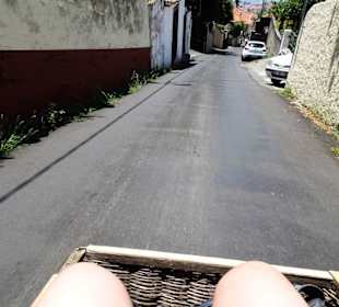 Impressionen von der Abfahrt der Korbschlitten