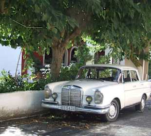 Oldtimer auf ganz Korfu - Mercedes