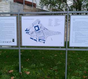 Grundriss und Infotafel