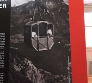 Heimatschutzzentrum in der Villa Patumbah