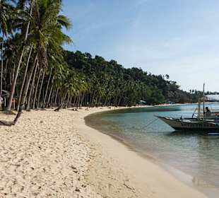 El Nido - fajna plaża Cabanas