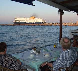 Blick zum Fährhafen von Kos