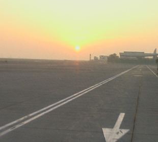 Sonnenaufgang am Airport