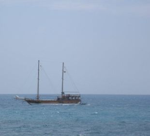 Blick aufs Meer vom Hafen in Side