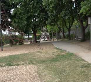 Spielplatz Heckenrosenweg Gülstein