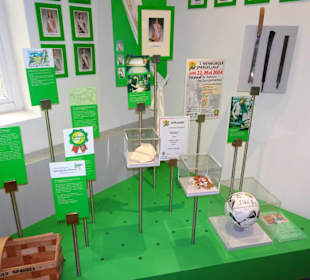 Exponate des Spargelmuseums