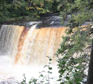 Tahquamenon Falls 