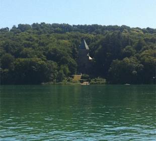 Starnberger See, König Ludwig Denkmal