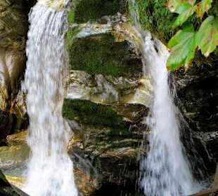 Doppelter Wasserfall