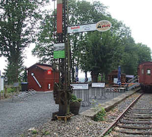 Raststätte im Eisenbahnwaggon am Kegelspielradweg