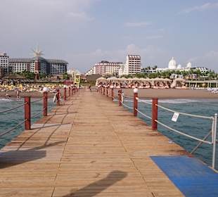 Strand Lara