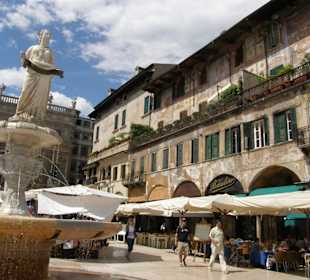 Фонтан "Мадонны Вероны"