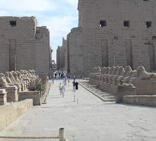 Карнакский храм в Луксоре.