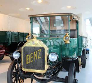 Frühes Nutzfahrzeug