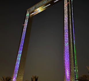 The Dubai Frame