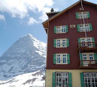 Eiger und Hotel Bellevue