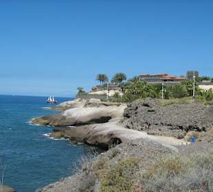 Küste am El Duque Strand