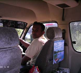 Manu der Fahrer von Chami Tours