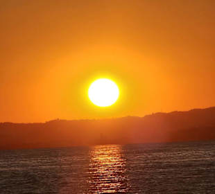 Sonnenuntergang am Hafen