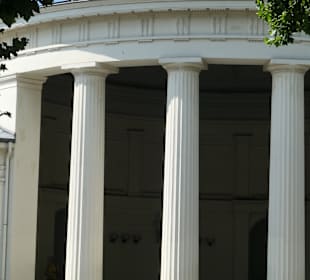 Beim Elisenbrunnen in Aachen