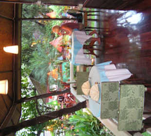 Whole Earth Restaurant