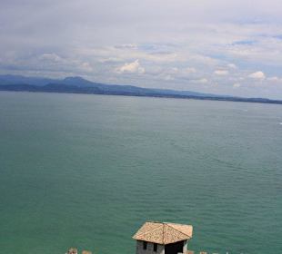 Blick von der Scaligerburg auf den Gardasee