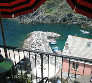 Vista di Vernazza dal ristorante