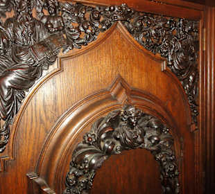 Details eines Schrankes auf Burg Blomendal