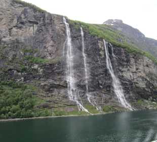  Die sieben Schwestern