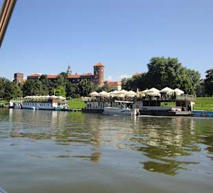 Hotel Qubus widok z prejażdżki łódką hotelową
