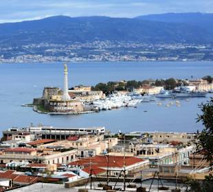 Hafen Messina