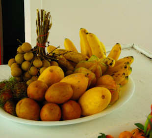 Eine der Obstschalen zum Empfang auf dem Boot