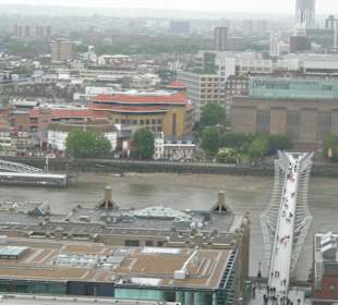 Shakespeare Theatre & Millennium Bridge & Ta