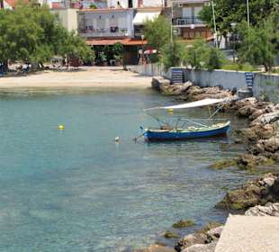 Blick auf eine urige Taverne mit sehr gutem Essen!