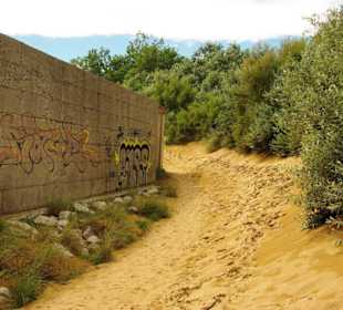 Fußweg vom Strand her