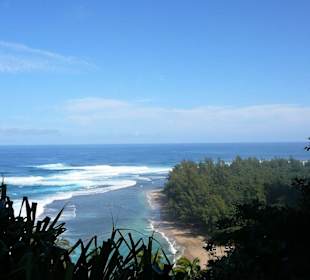 Blick vom Kalalau Trail auf Ke'e Beach