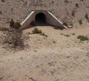 Durchgang unter der Autobahn