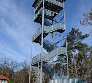 Aussichtsturm auf dem Uissigheimer Stahlberg