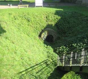 Abwasserkanal hinter dem Nordtor