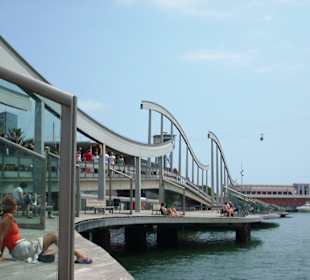 Blick über die Bridge im Hafen
