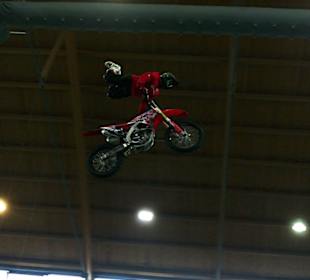 Action FMX-Jump