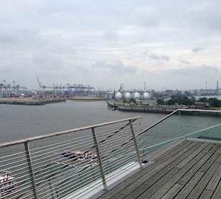 Blick auf die Klärtürme