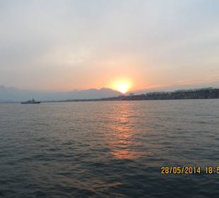 Sonnenuntergang vom Schiff