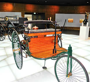 Motorisierter Dreiradwagen