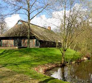 Blick auf das historische Bauernhaus